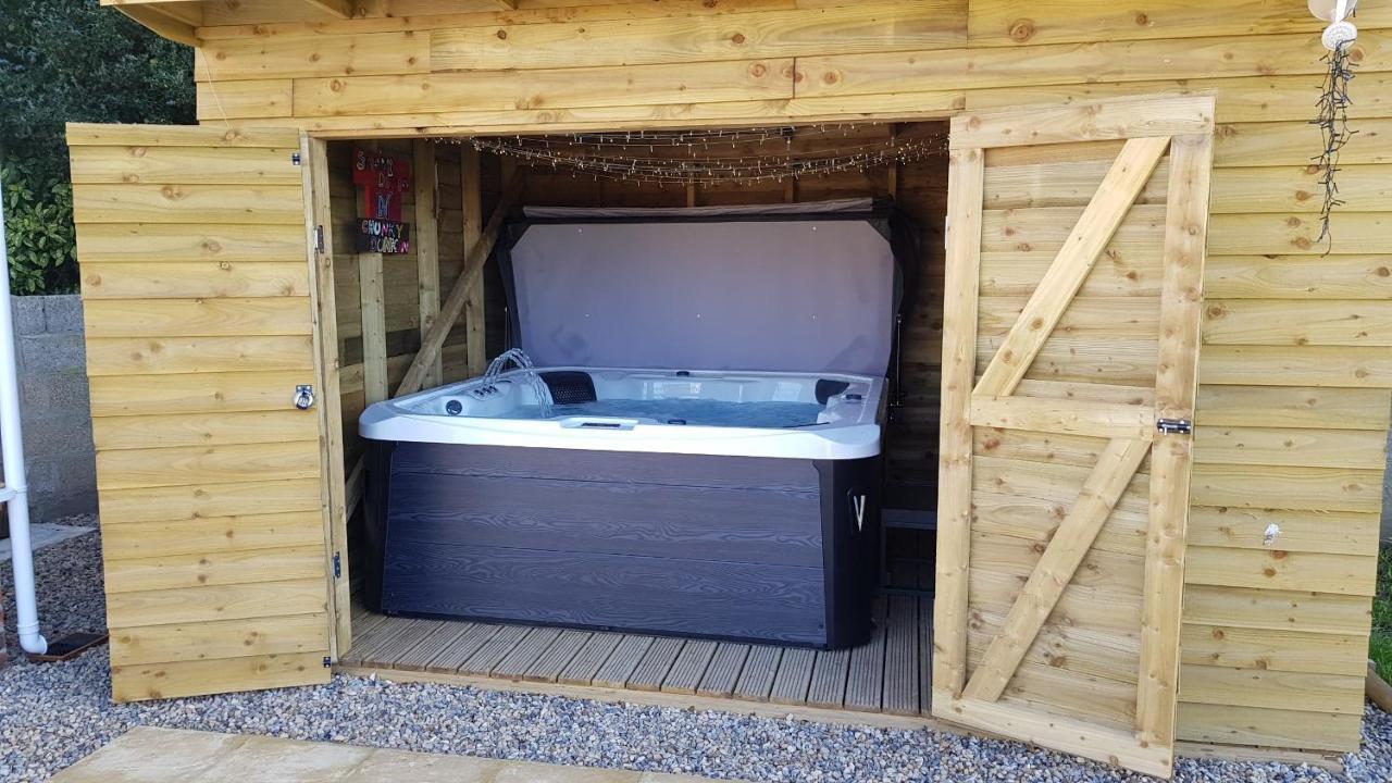 Hot Tub Pet Friendly Luxury Cosy Cottage, Near Withernsea And Patrington Welwick Bagian luar foto