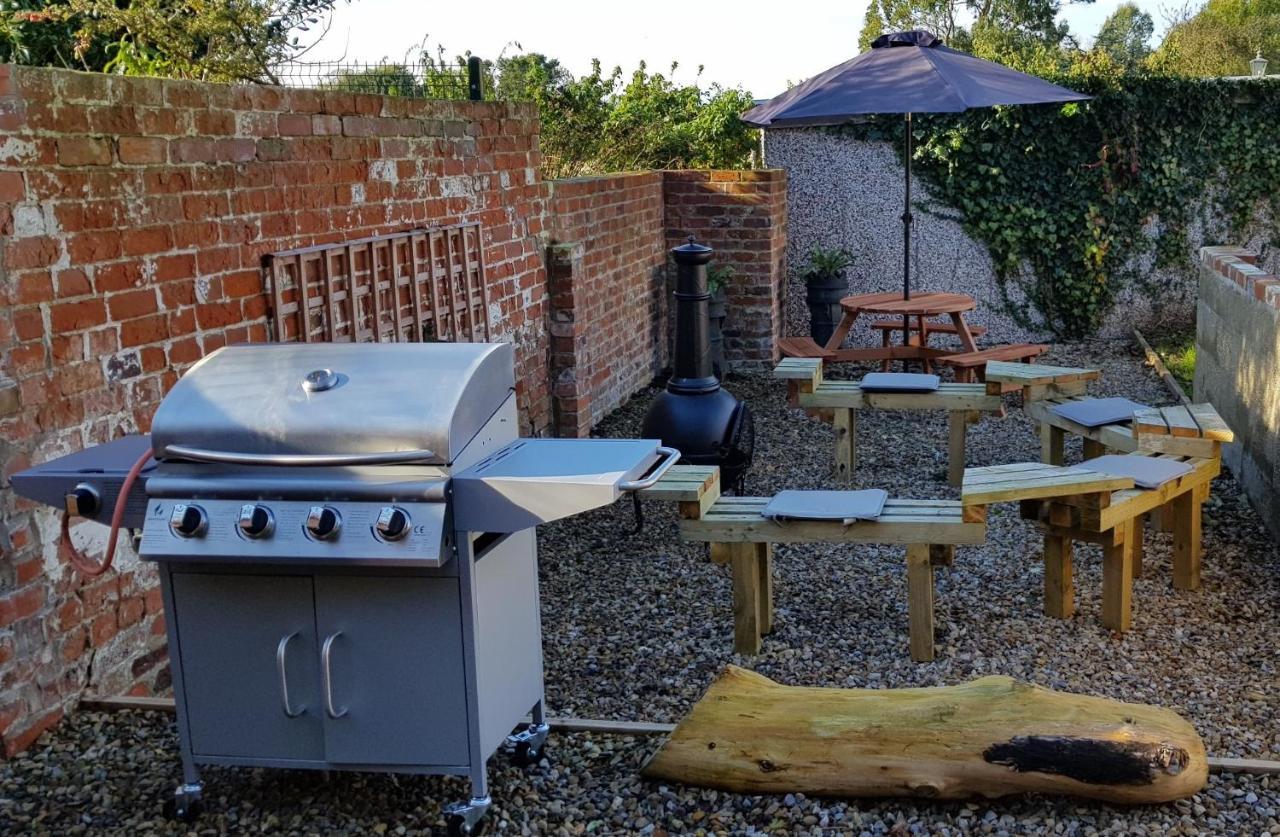 Hot Tub Pet Friendly Luxury Cosy Cottage, Near Withernsea And Patrington Welwick Bagian luar foto
