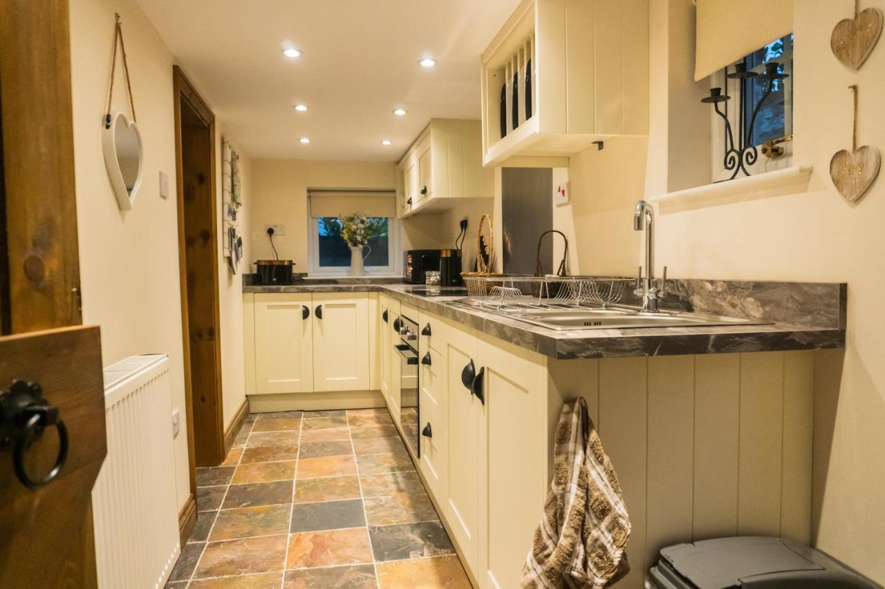 Hot Tub Pet Friendly Luxury Cosy Cottage, Near Withernsea And Patrington Welwick Bagian luar foto